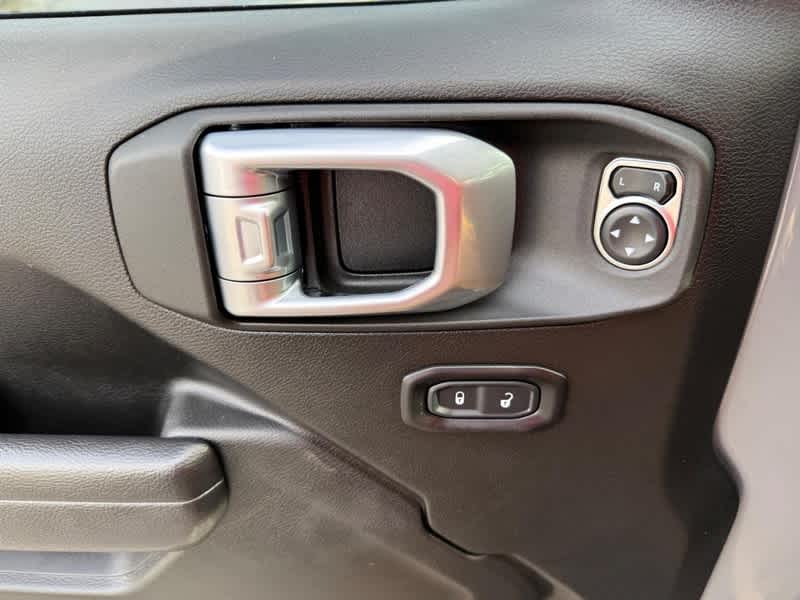 2022 Jeep Wrangler High Tide 4x4