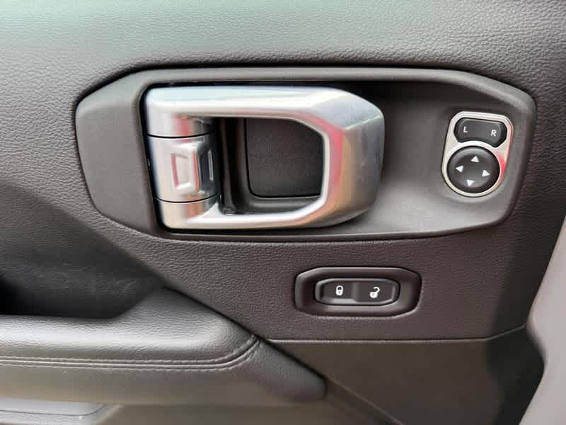 2022 Jeep Wrangler Sahara Altitude 4x4