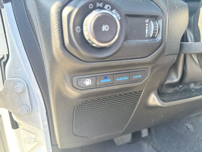 2023 Jeep Wrangler 4xe Sahara - 4x4