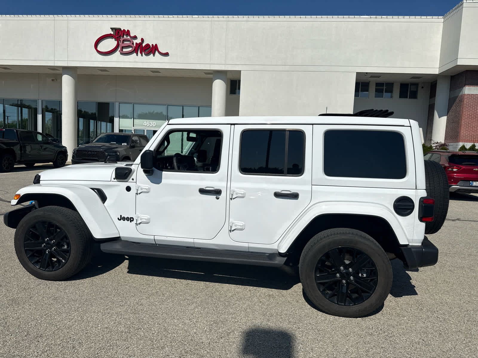 2023 Jeep Wrangler 4xe Sahara - 4x4