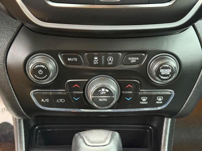 2022 Jeep Cherokee Latitude Lux 4x4