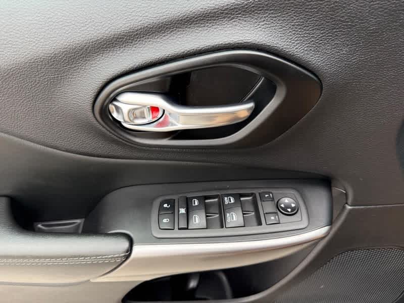 2022 Jeep Cherokee Latitude Lux 4x4