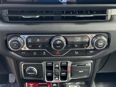 2025 Jeep Wrangler 4-DOOR WILLYS