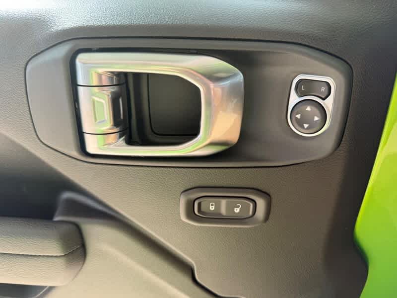 2025 Jeep Wrangler 4-DOOR WILLYS