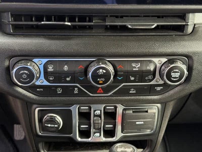 2025 Jeep Wrangler 4-Door Summit 4x4