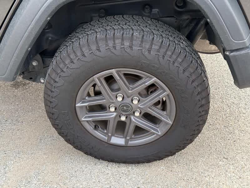 2025 Jeep Wrangler 4-Door Summit 4x4