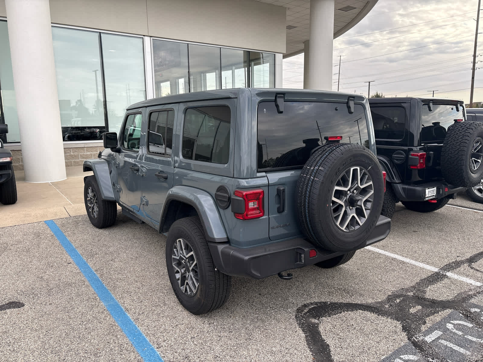 2026 Jeep Wrangler 4-Door Sahara 4x4
