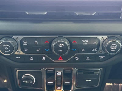 2026 Jeep Wrangler 4-DOOR SAHARA