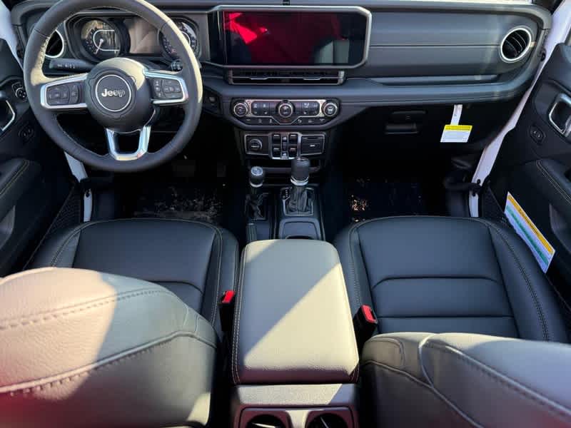 2026 Jeep Wrangler 4-DOOR SAHARA