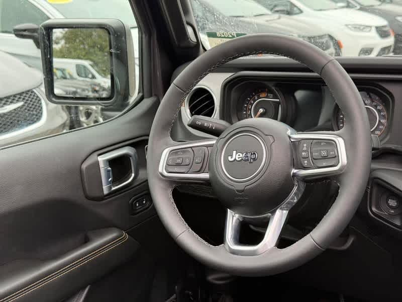 2026 Jeep Wrangler 4-Door Sahara 4x4