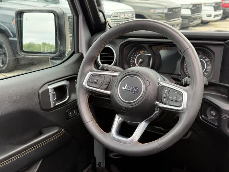 2024 Jeep Wrangler 4-Door Sahara 4x4