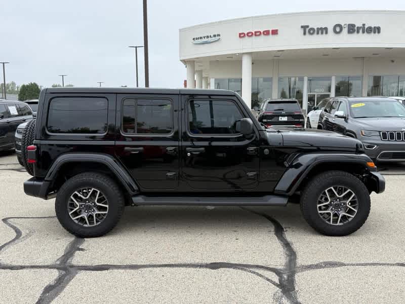 2025 Jeep Wrangler 4-Door Sahara 4x4