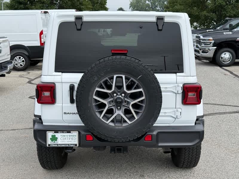 2025 Jeep Wrangler 4-Door Sahara 4x4