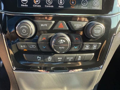 2022 Jeep Grand Cherokee Laredo X 4x4