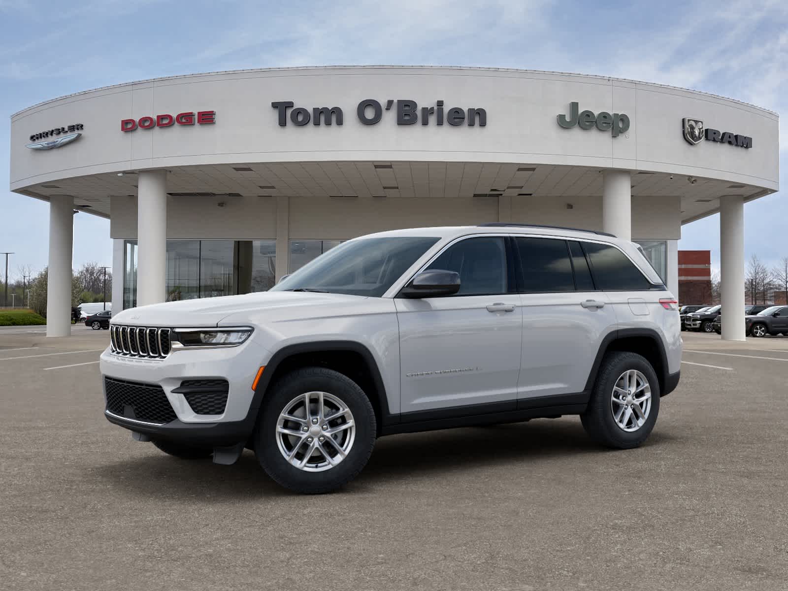 2026 Jeep Grand Cherokee LAREDO 4X4