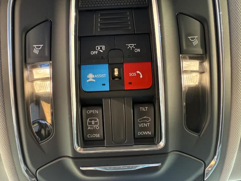 2023 Jeep Grand Cherokee Laredo X 4x4