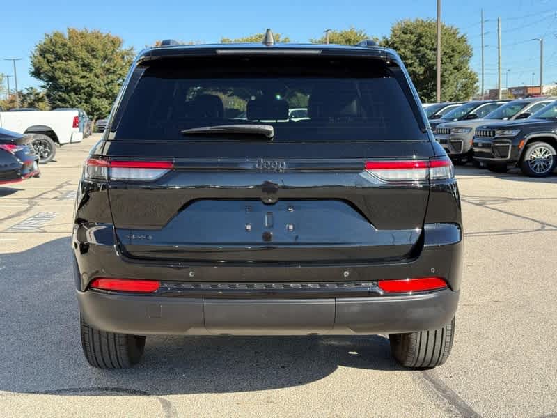 2025 Jeep Grand Cherokee Altitude X 4x4