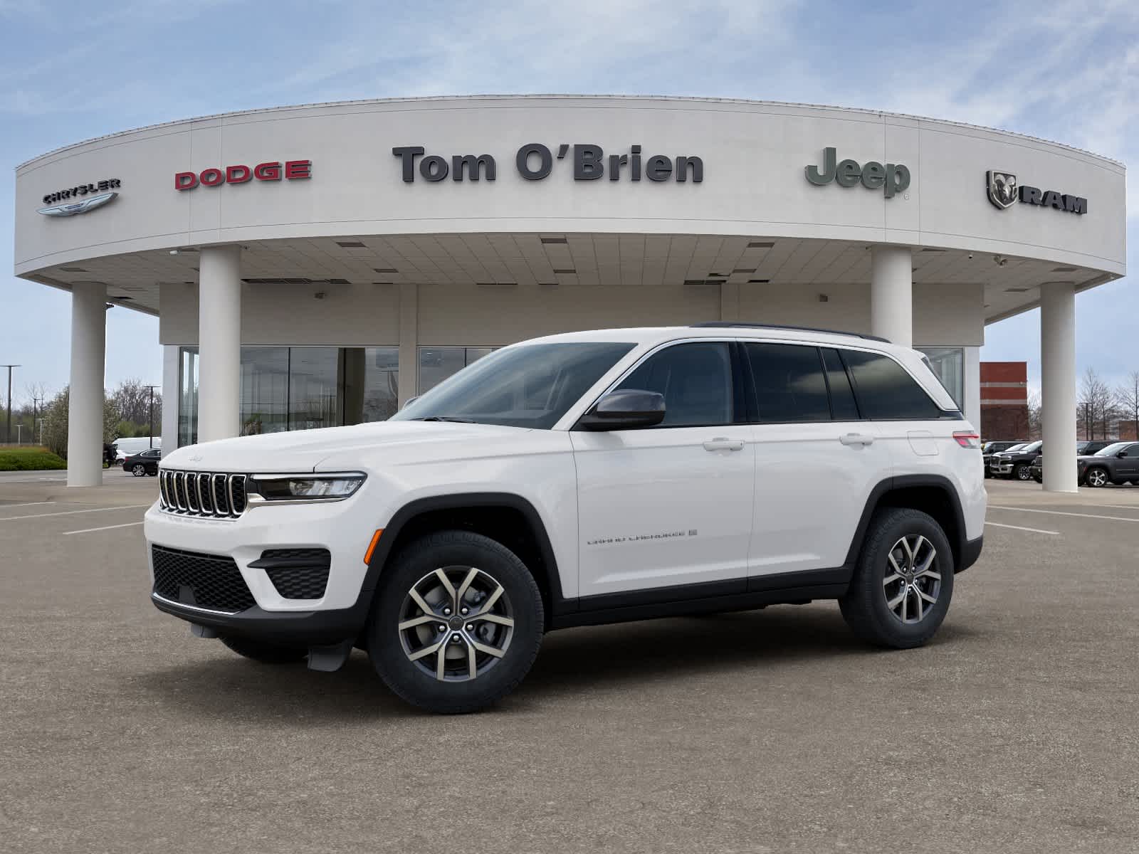 2027 Jeep Grand Cherokee LAREDO 4X4