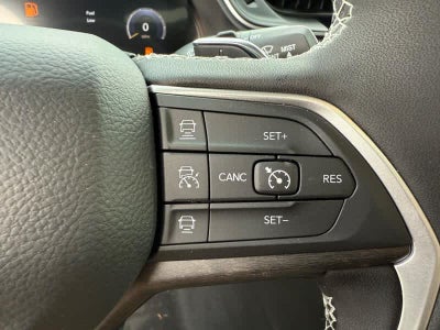 2025 Jeep Grand Cherokee LIMITED 4X4