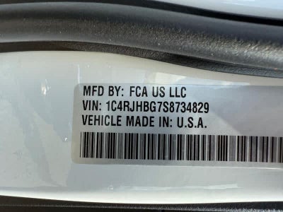 2025 Jeep Grand Cherokee LIMITED 4X4