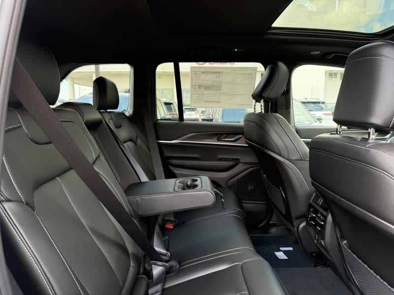 2025 Jeep Grand Cherokee LIMITED 4X4