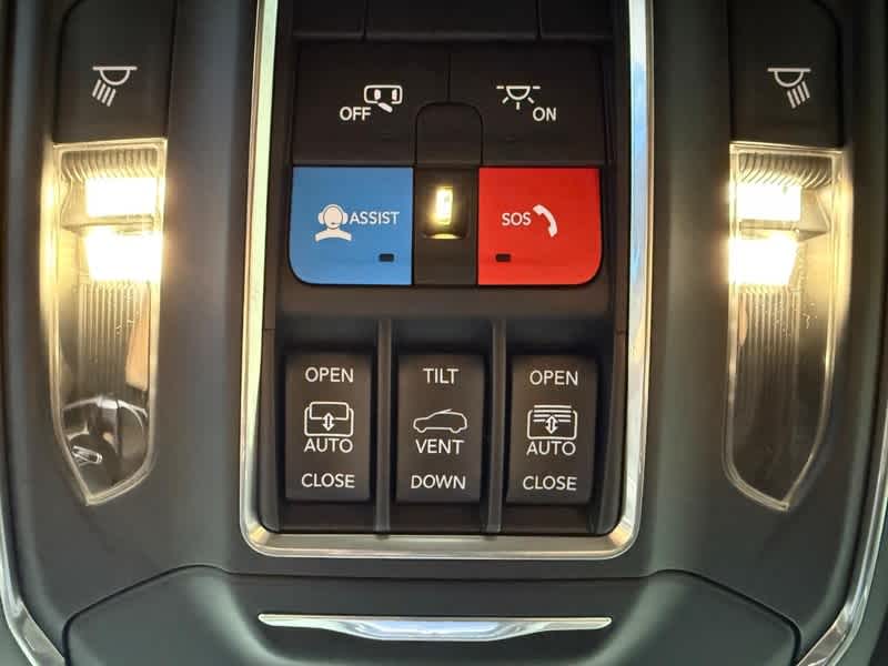 2025 Jeep Grand Cherokee LIMITED 4X4