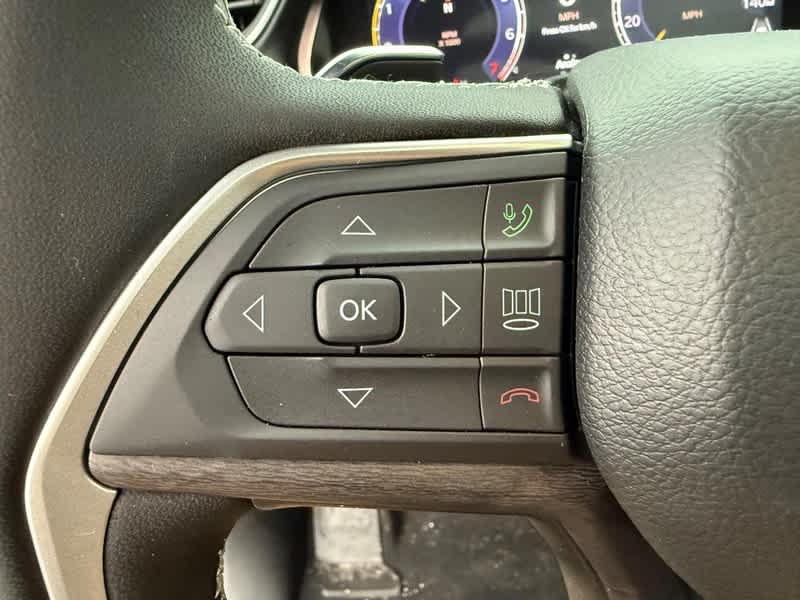 2025 Jeep Grand Cherokee LIMITED 4X4