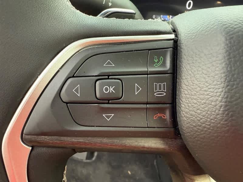 2025 Jeep Grand Cherokee LIMITED 4X4