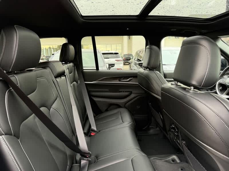 2025 Jeep Grand Cherokee LIMITED 4X4