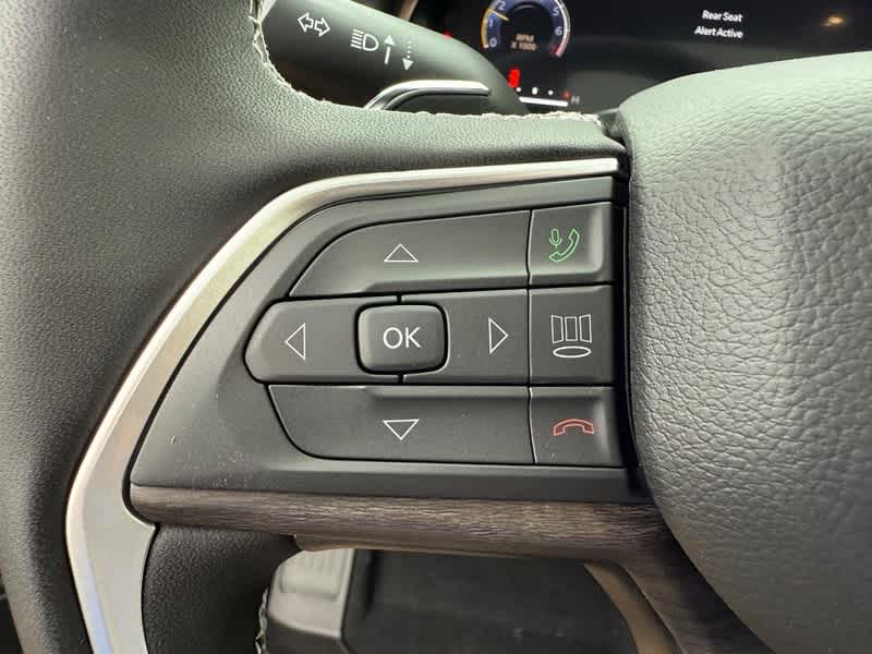 2025 Jeep Grand Cherokee LIMITED 4X4