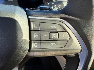 2025 Jeep Grand Cherokee LIMITED 4X4