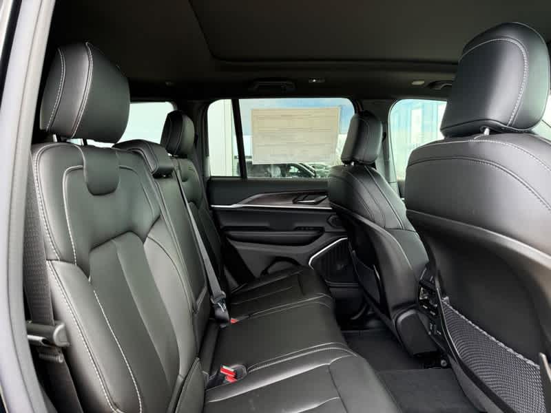 2026 Jeep Grand Cherokee LIMITED 4X4