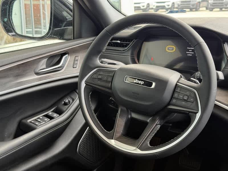 2026 Jeep Grand Cherokee LIMITED 4X4