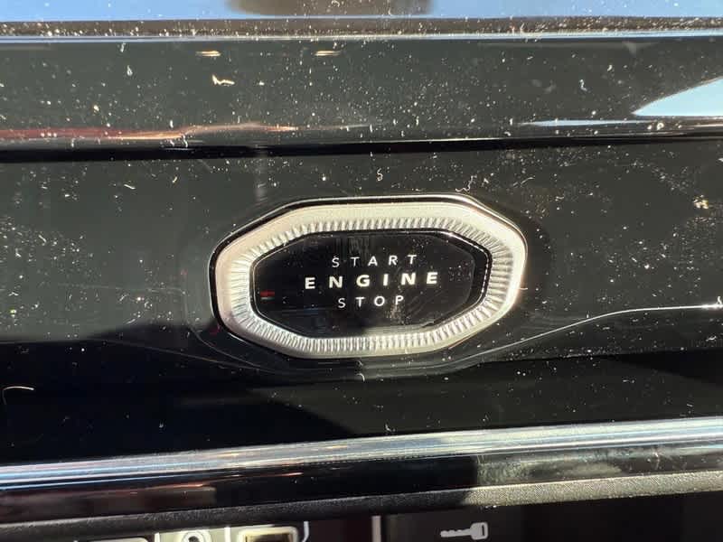 2026 Jeep Grand Cherokee LIMITED 4X4