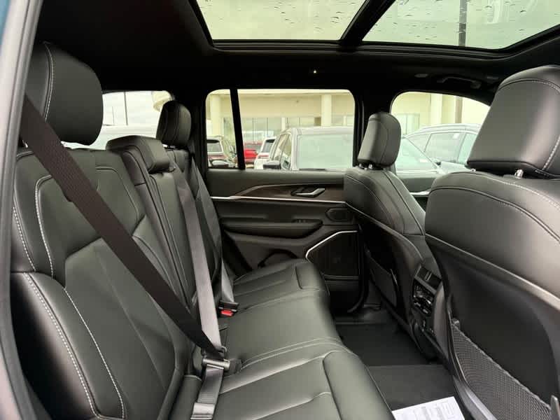 2026 Jeep Grand Cherokee LIMITED 4X4