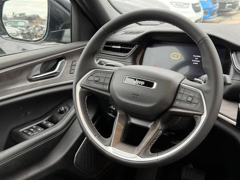 2026 Jeep Grand Cherokee LIMITED 4X4