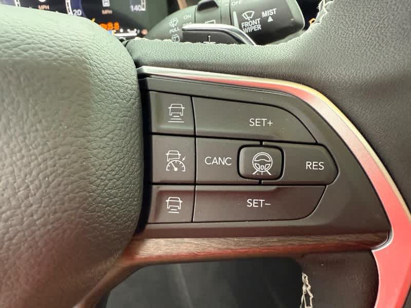 2026 Jeep Grand Cherokee LIMITED 4X4