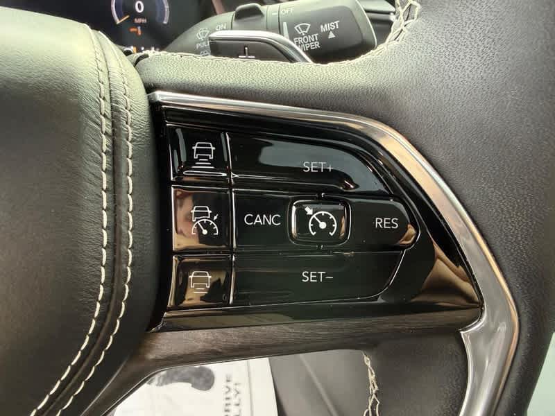 2023 Jeep Grand Cherokee Overland 4x4