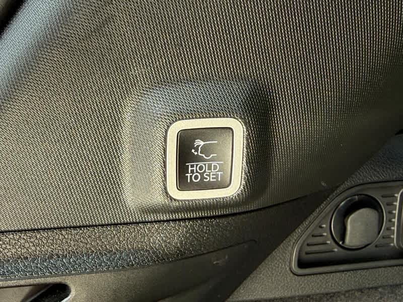 2023 Jeep Grand Cherokee Overland 4x4