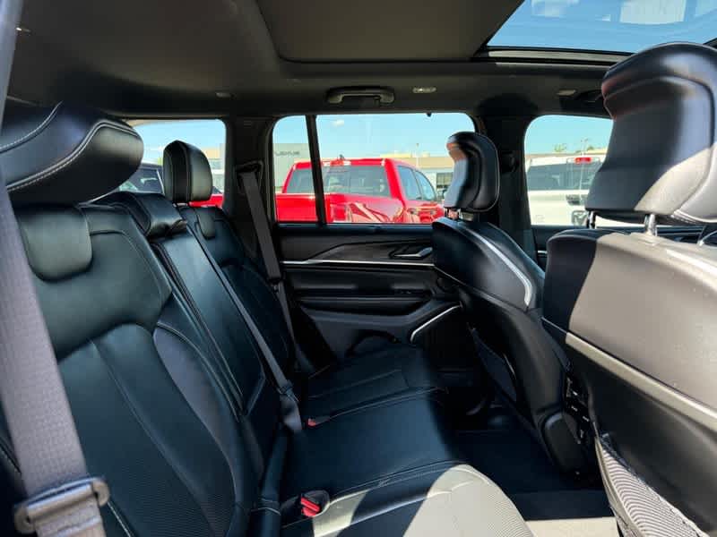2022 Jeep Grand Cherokee Overland 4x4
