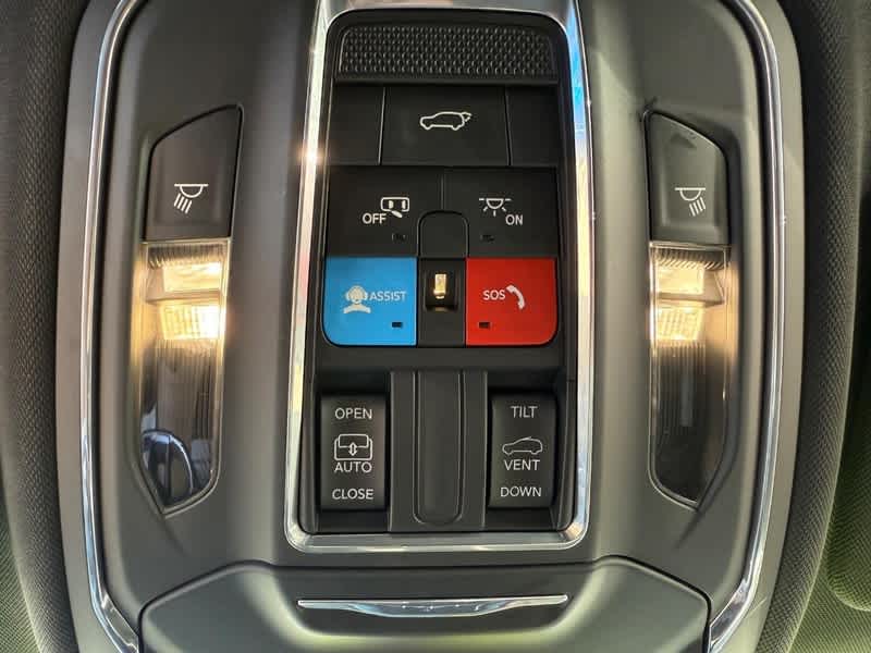 2023 Jeep Grand Cherokee L Altitude 4x4