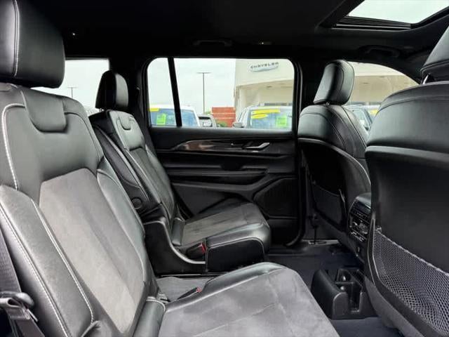 2023 Jeep Grand Cherokee L Altitude 4x4