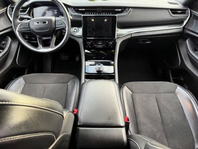 2022 Jeep Grand Cherokee L Altitude 4x4