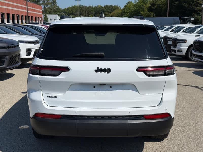 2025 Jeep Grand Cherokee L Altitude X 4x4