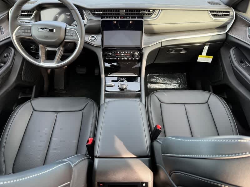 2025 Jeep Grand Cherokee L L LIMITED 4X4