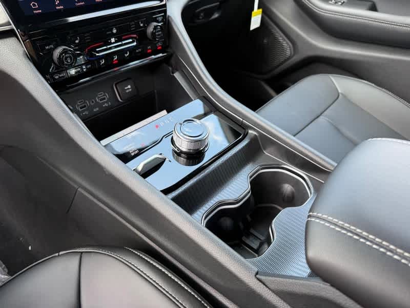 2025 Jeep Grand Cherokee L L LIMITED 4X4