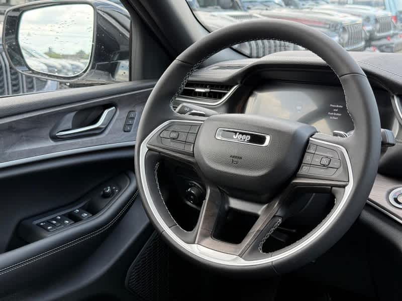 2025 Jeep Grand Cherokee L L LIMITED 4X4