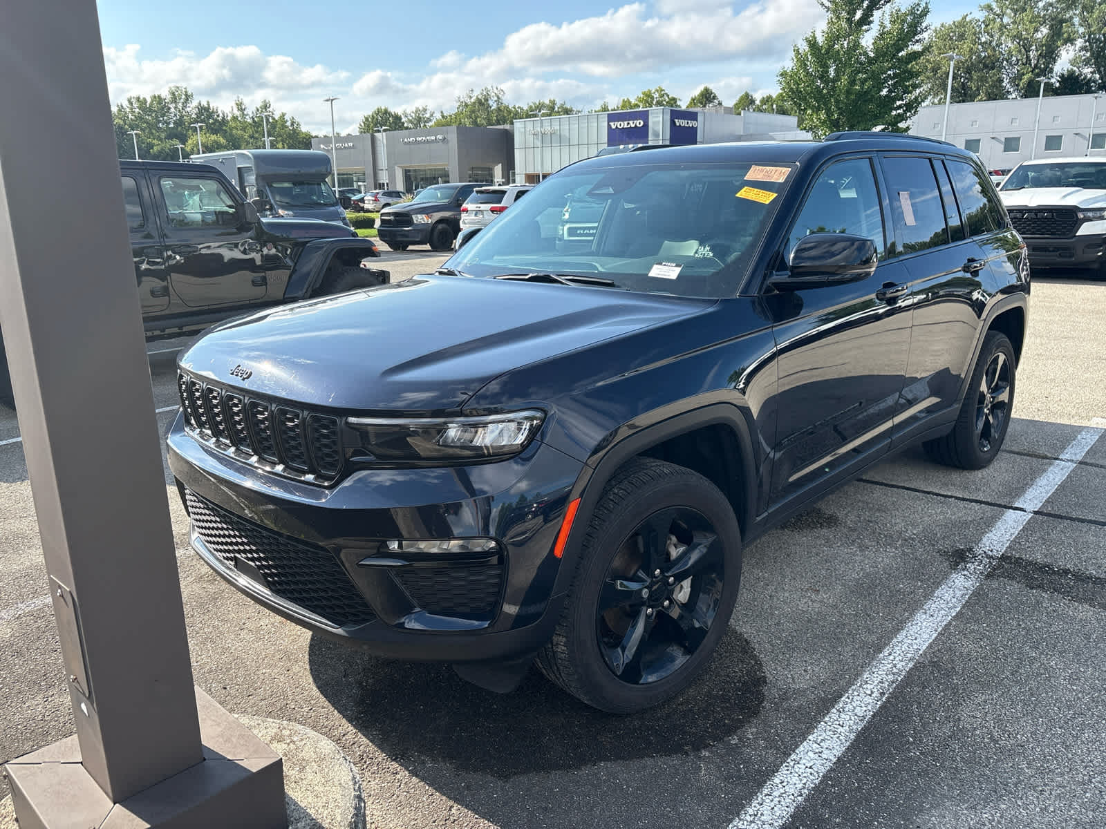 2025 Jeep Grand Cherokee L Limited 4x4