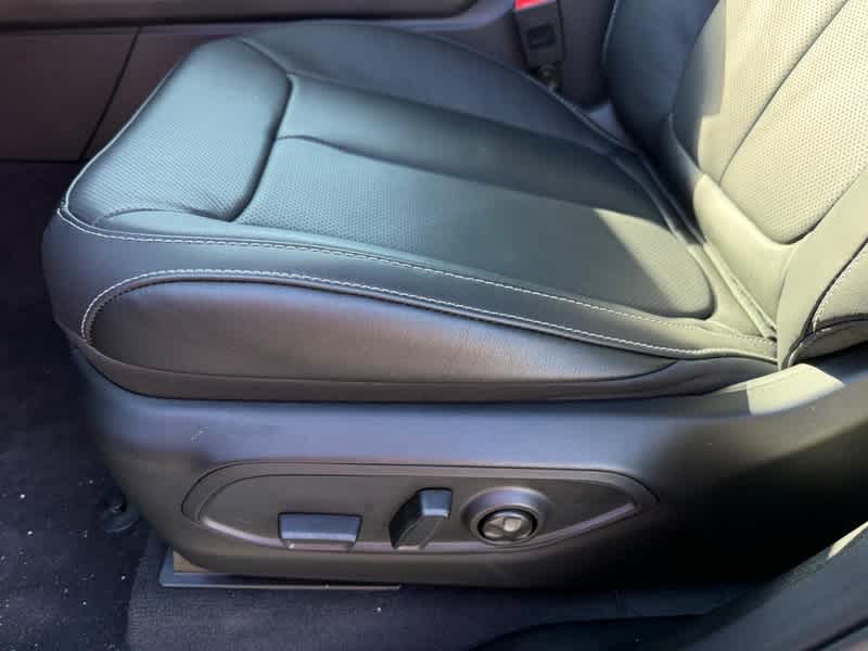 2026 Jeep Grand Cherokee L L LIMITED RESERVE 4X4