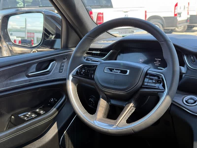 2023 Jeep Grand Cherokee L Overland 4x4